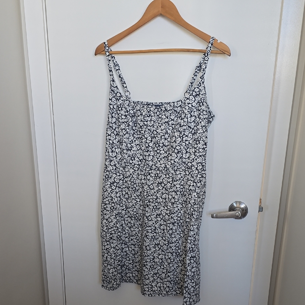 Old Navy Black and White Floral Mini Dress
